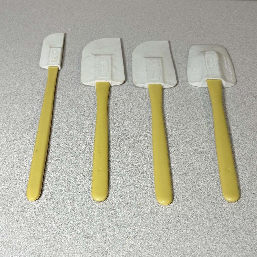 Vintage Lot 4‎ Rubbermaid Flexible Spatula Scraper Not Heat Resistant Yellow